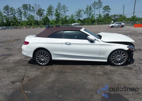 2018 Mercedes-Benz C 300 4Matic из США, поврежденный, VIN WDDWK4KB4JF618940